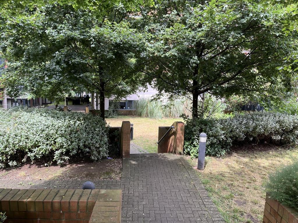 Communal Gardens.jpeg