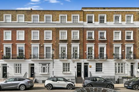 5 bedroom terraced house to rent, Moore Street, Chelsea, London