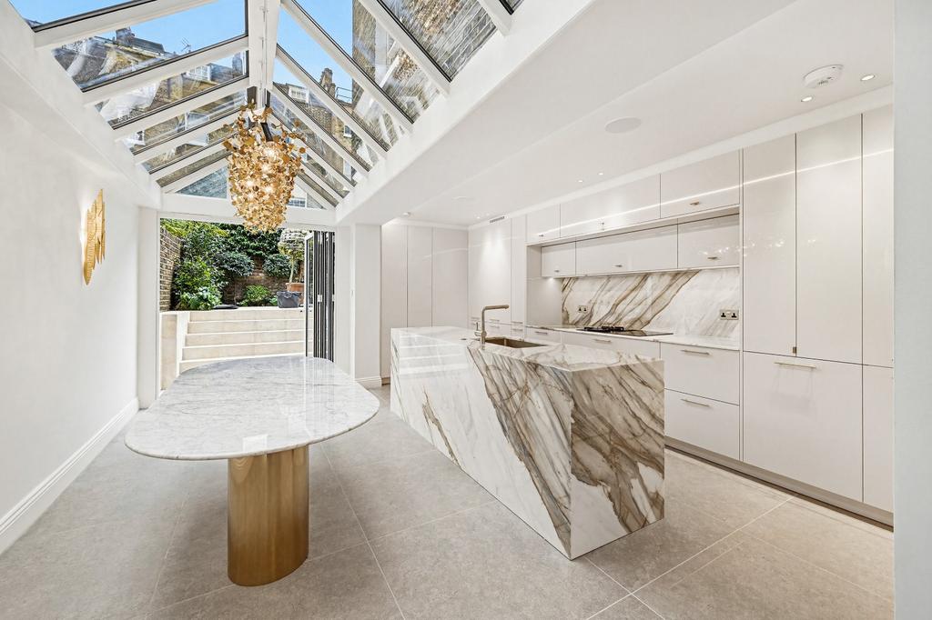 Kitchen/Dining