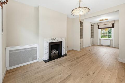5 bedroom terraced house to rent, Moore Street, Chelsea, London