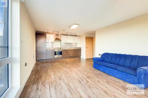 2 bedroom apartment to rent, The Green, Southall, UB2