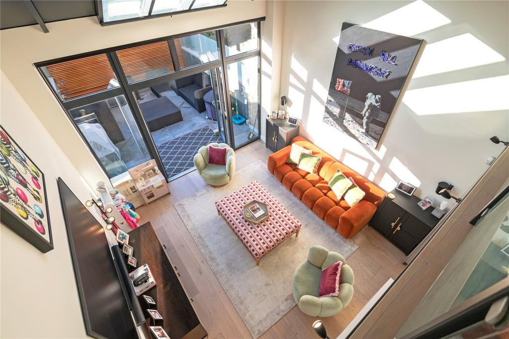 Lounge Area