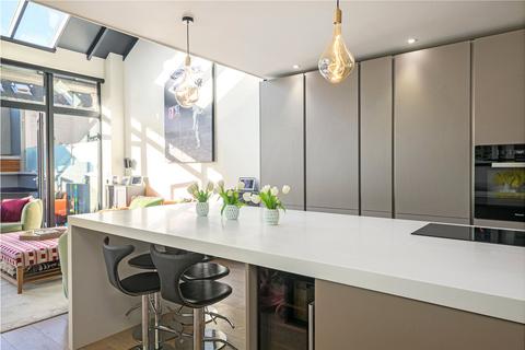 4 bedroom terraced house for sale, Ilminster Gardens, London, SW11