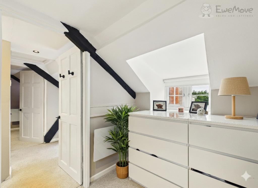 Bedroom 1 - 2