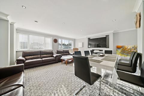 undefined, Staybrae Drive, Crookston, G53