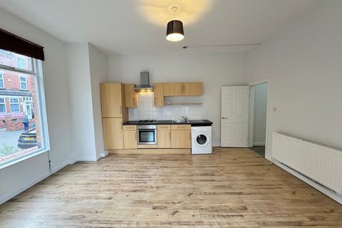 1 bedroom flat to rent, Clarendon Road, Manchester, M16