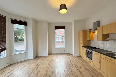 1 bedroom flat to rent, Clarendon Road, Manchester, M16