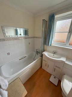 4 bedroom detached house to rent, Wick St. Lawrence, Weston-Super-Mare BS22