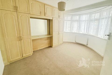 4 bedroom semi-detached house to rent, Rochester Avenue, Feltham, TW13