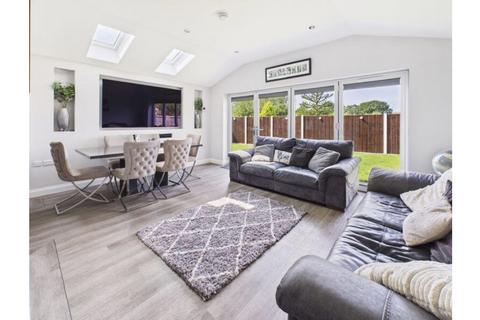 undefined, St. Leonards Avenue, Woodhall Spa, LN10