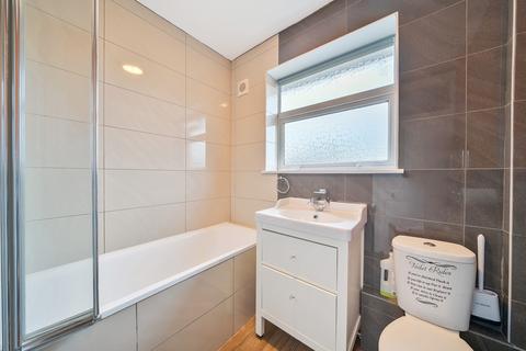 2 bedroom apartment for sale, Somervell Road, Harrow