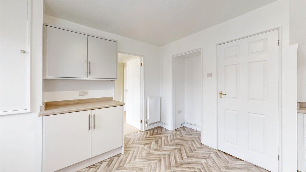 Mount Pleasant Road 112 Kitchen 2.jpg