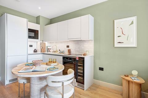 Studio to rent, The Draper, 6 Caversham Rd, NW9