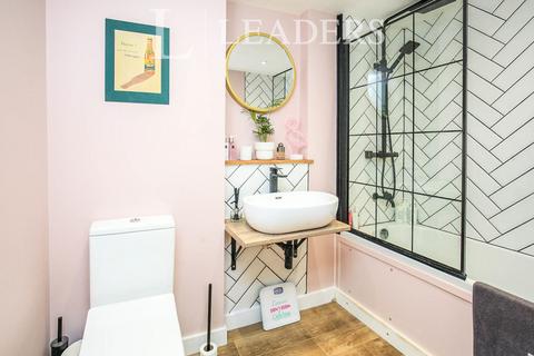 2 bedroom flat to rent, Sutton Close, BR3