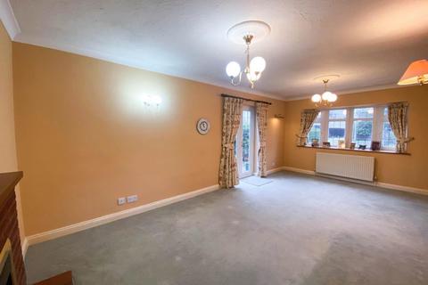 3 bedroom detached bungalow for sale, High Street, Foxton, Cambridge