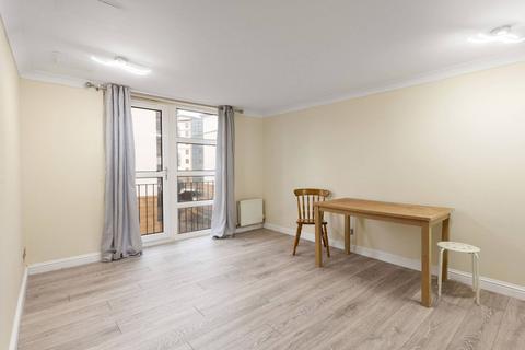 2 bedroom flat for sale, 9/7 Tower Place, The Shore, Edinburgh, EH6 7BZ