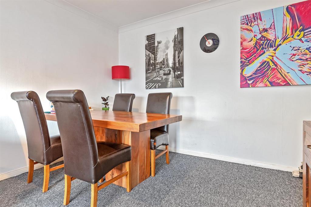 5 Hathaway Court-12.jpg