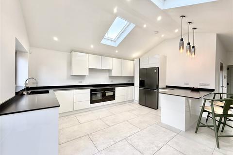 3 bedroom bungalow for sale, Braemar Drive, Christchurch BH23