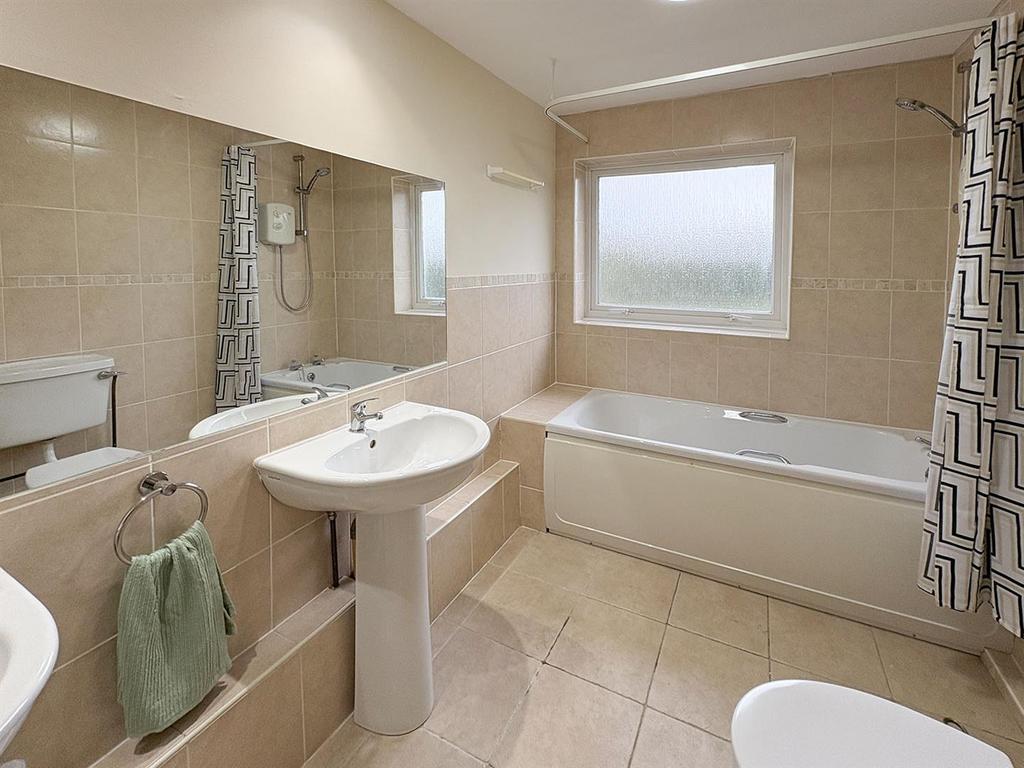 Bath1.jpg