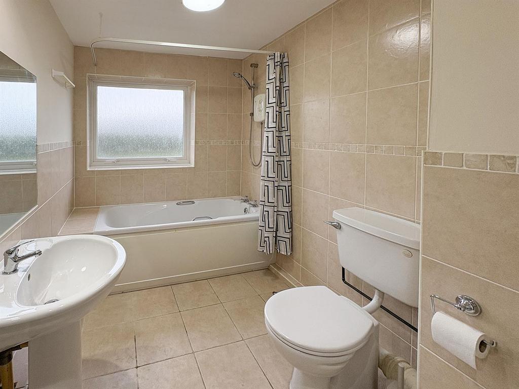 Bath2.jpg