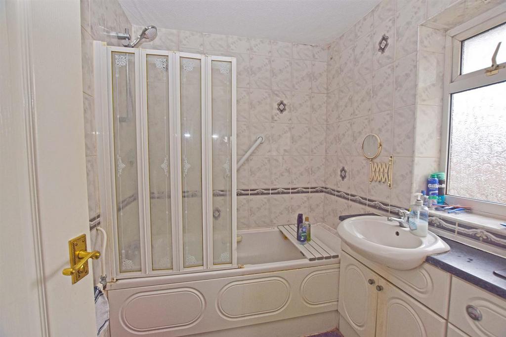 Family bathroom