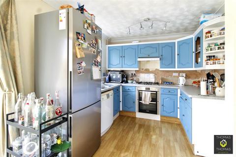 undefined, Simon Road, Longlevens