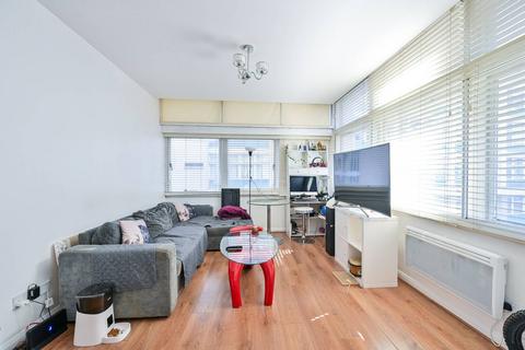 2 bedroom flat to rent, Newington Causeway, Borough, London, SE1