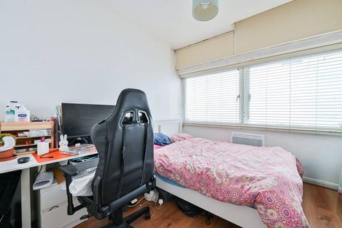 2 bedroom flat to rent, Newington Causeway, Borough, London, SE1
