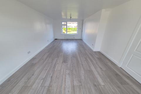 3 bedroom semi-detached house to rent, Beckhampton Road, Nottingham NG5