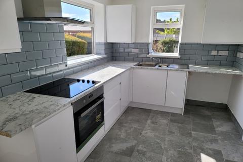 3 bedroom semi-detached house to rent, Beckhampton Road, Nottingham NG5