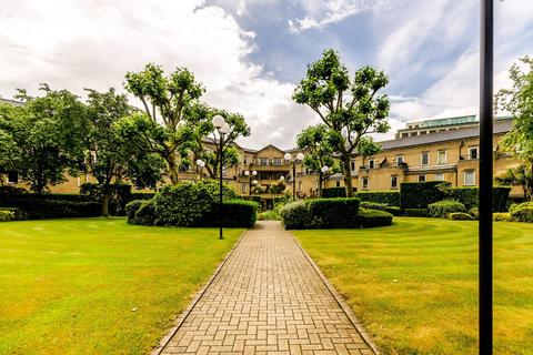 undefined, Bowmans Mews, Tower Hill, London, E1