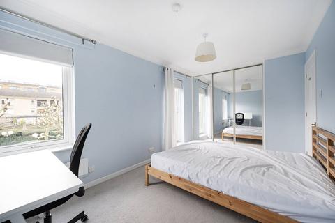 undefined, Bowmans Mews, Tower Hill, London, E1