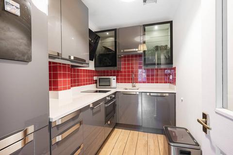 1 bedroom flat to rent, Bowmans Mews, Tower Hill, London, E1
