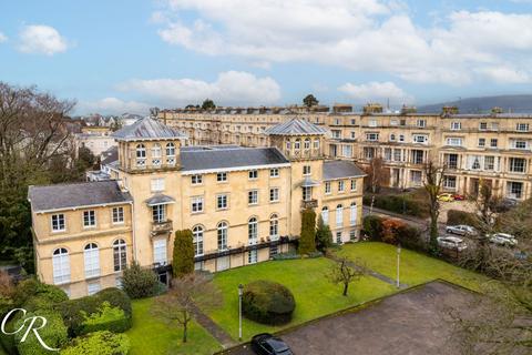 2 bedroom flat for sale, Malvern Road, Cheltenham GL50