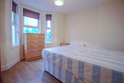 undefined, Lampton Road, Hounslow, Middlesex, TW3 4DP