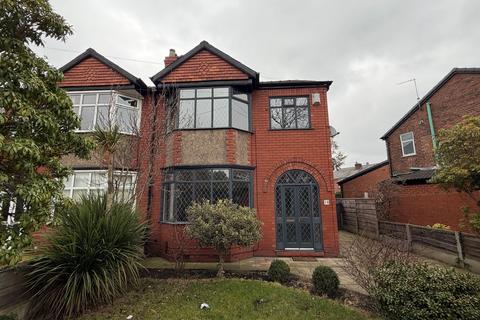 3 bedroom semi-detached house for sale, Leyburn Avenue, Stretford, M32