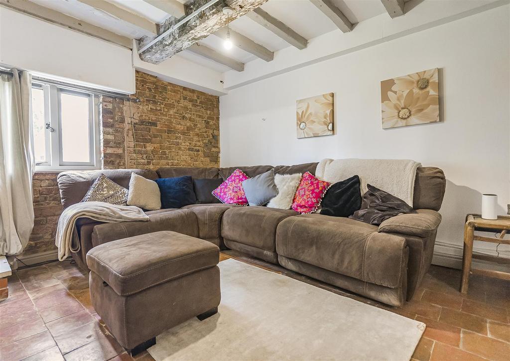 Blythbury Farmhouse Cottage-2.jpg