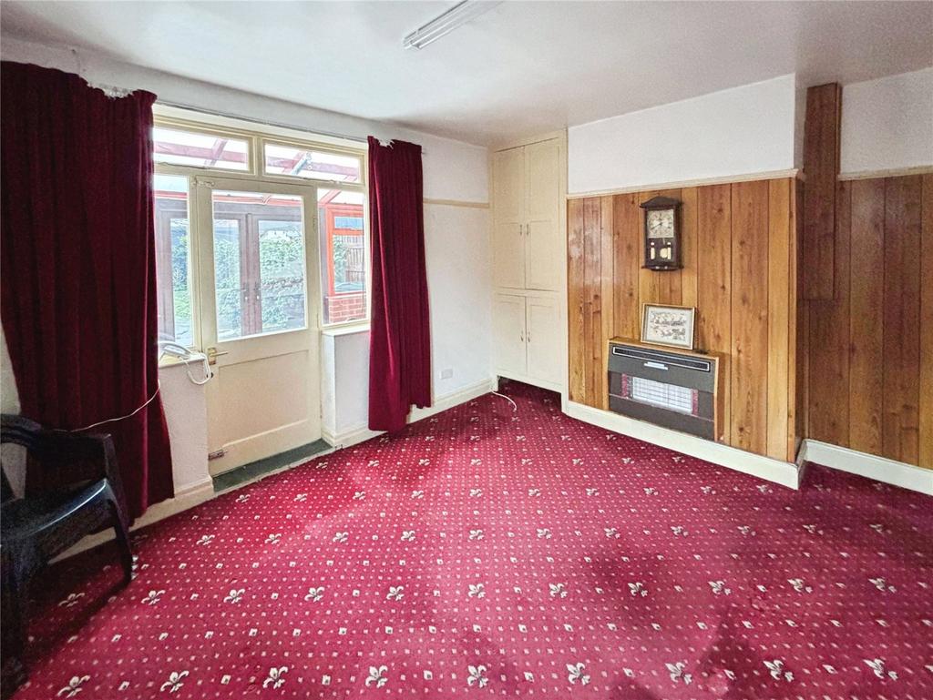 Sitting/Dining Room