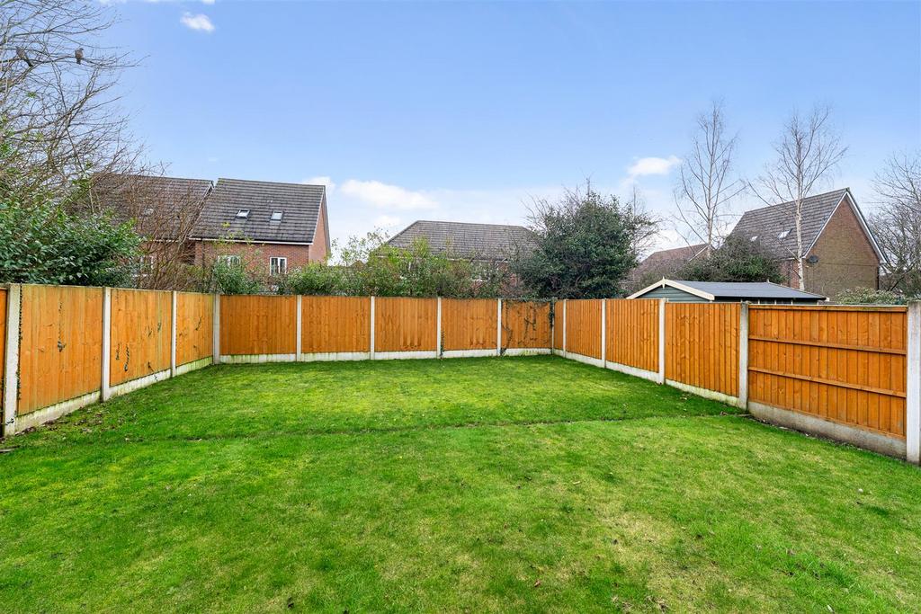 22 GOLDWORTH FOLD RAINHILL-23.jpg