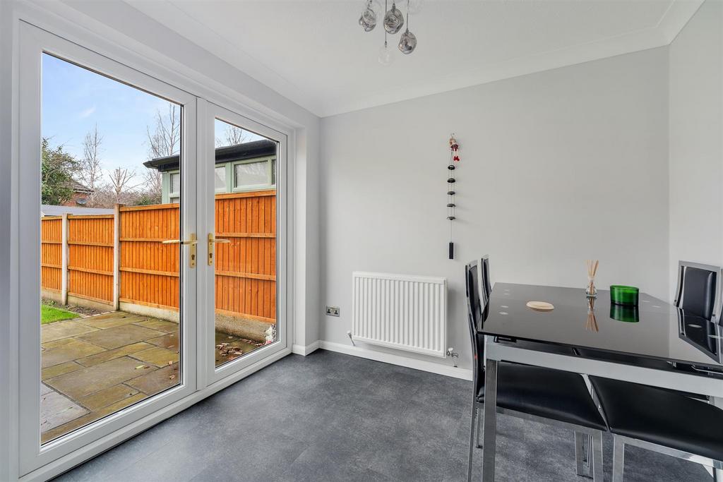 22 GOLDWORTH FOLD RAINHILL-11.jpg