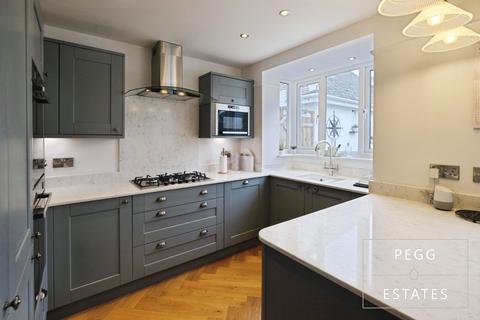 4 bedroom semi-detached house for sale, Preston Down Avenue, Paignton
