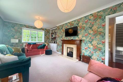4 bedroom house for sale, Highfield Close, Monmouth, NP25