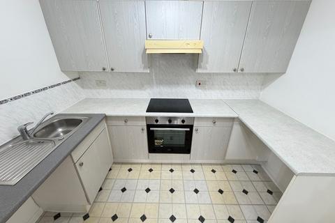 undefined, Clifton Gardens, Regents Park SO15
