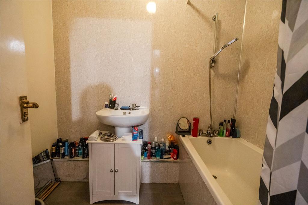 54 - Bathroom