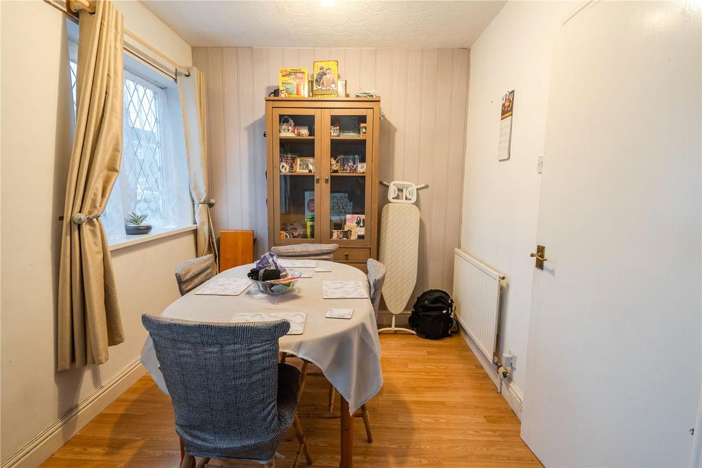 54 - Living/Dining
