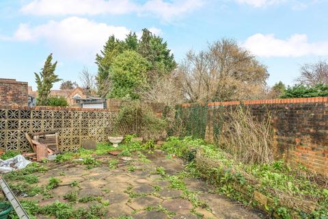 2 bedroom semi-detached house for sale, St Johns Street, Surrey GU7