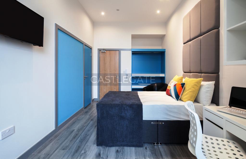 Ff 3 bed app en suit bed