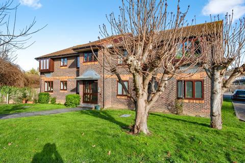 1 bedroom ground floor flat for sale, Campion Court, Grays, RM17