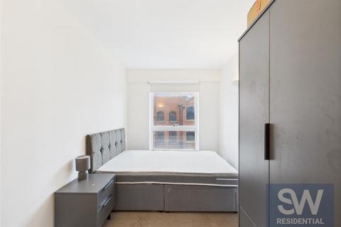 2 bedroom apartment to rent, The Quays, Concordia Street, Leeds
