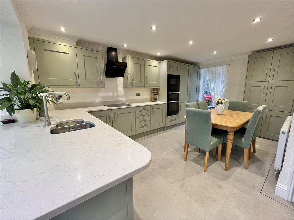 Dining Kitchen
